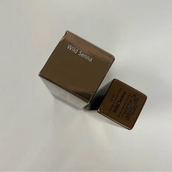 CHANTECAILLE Cheetah Lip Veil Wild Sienna - Picture 5 of 7